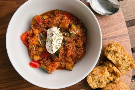 low-fodmap quinoa chili