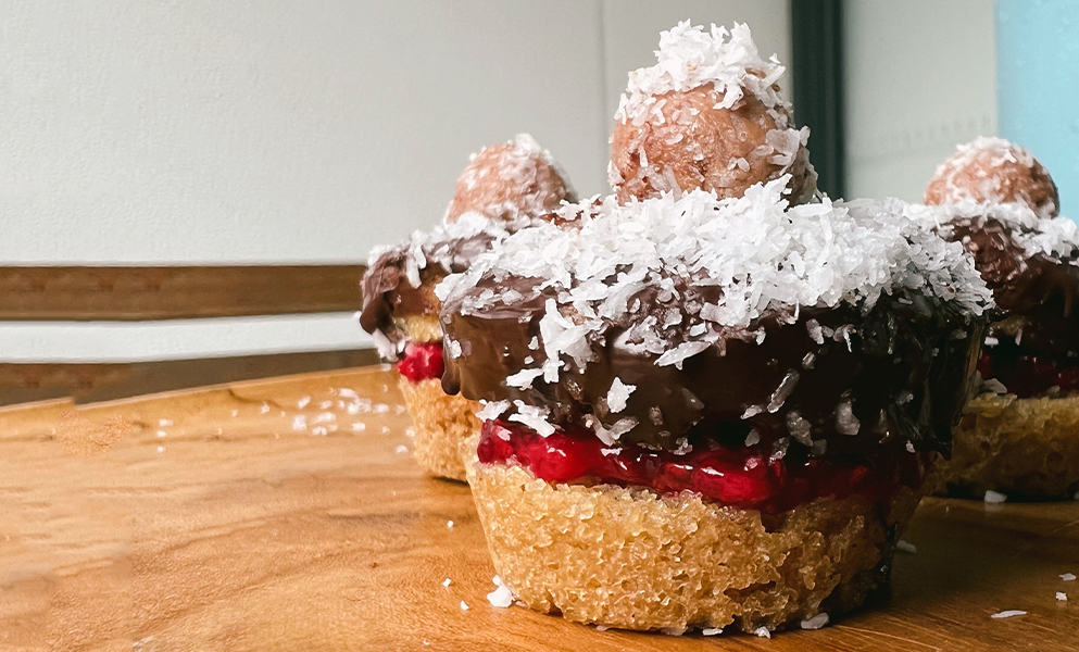 Mini Lamington Cupcakes – Gluten-Free, Vegan & low-FODMAP